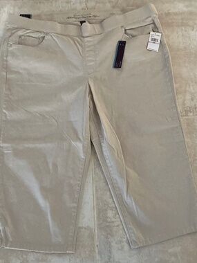 Gloria Vanderbilt 22W Jeans Mid-rise Capri Stretch Slimming Comfort Gift